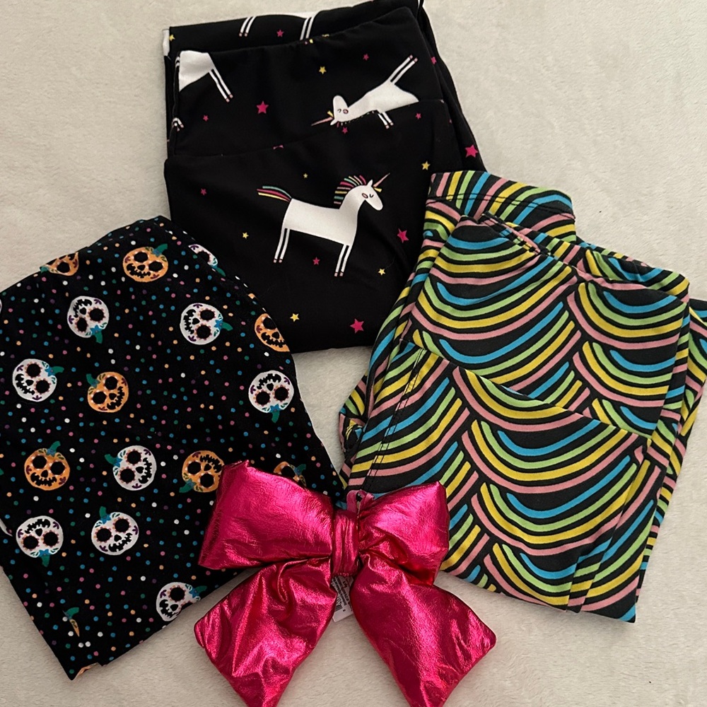 🦄💀🌈LulaRoe Colorful Patterned Leggings Set of 3/ one size